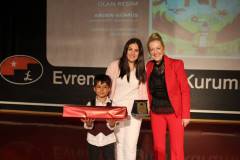 Evrensel Kolej